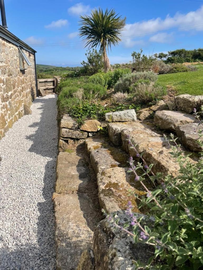 Apartamento Trengothal Barn Porthcurno Exterior foto