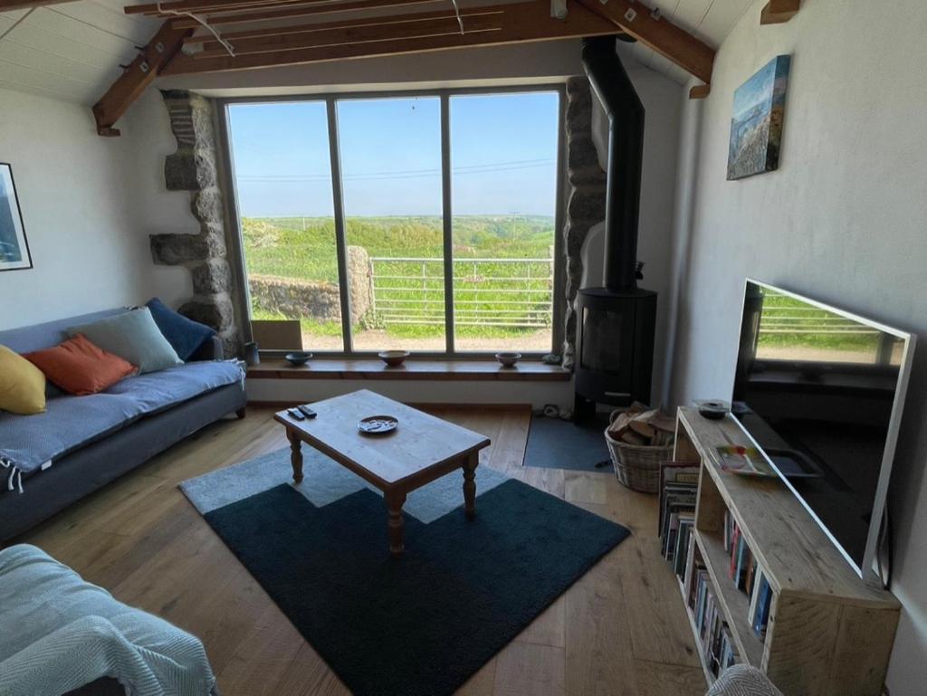 Apartamento Trengothal Barn Porthcurno Exterior foto