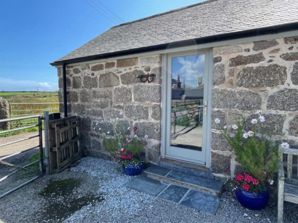 Apartamento Trengothal Barn Porthcurno Exterior foto